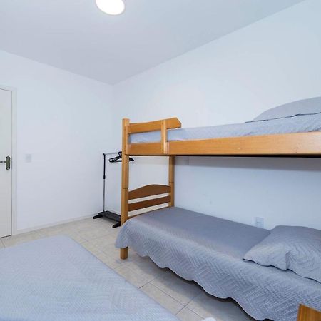 Apartamento Duplex Em 4 Ilhas Бомбиньяс Экстерьер фото