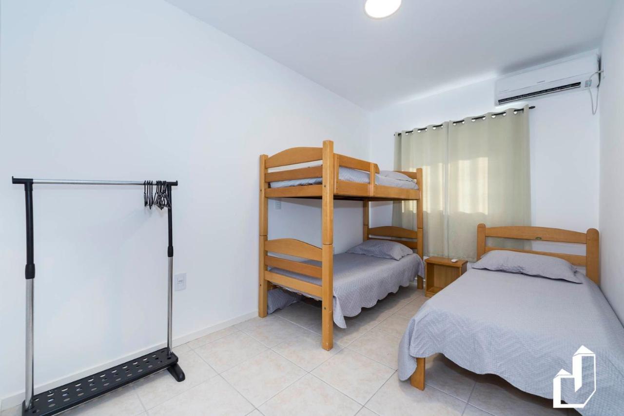 Apartamento Duplex Em 4 Ilhas Бомбиньяс Экстерьер фото