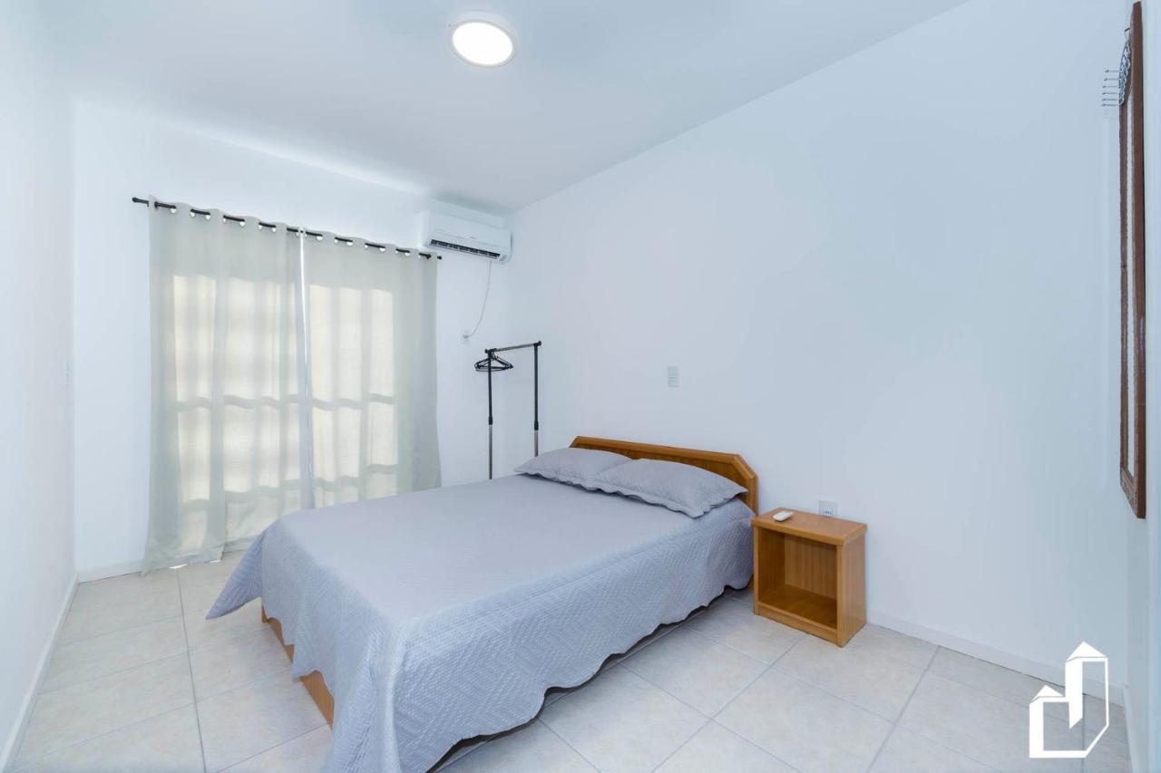 Apartamento Duplex Em 4 Ilhas Бомбиньяс Экстерьер фото